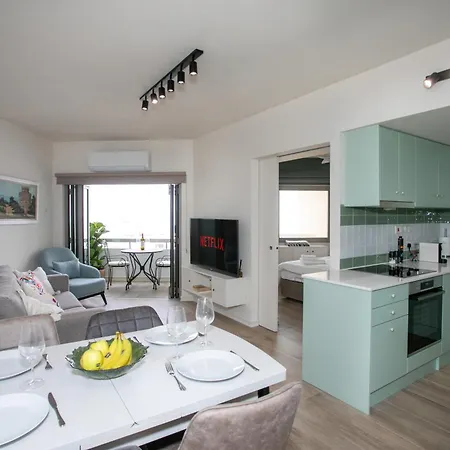 Palmove Luxurious Beachfront