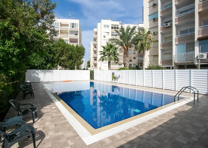 Palmove Luxurious Beachfront Apartament *