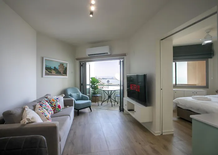 Apartment Palmove Luxurious Beachfront