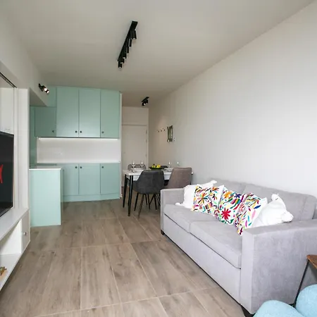 Palmove Luxurious Beachfront * לרנקה