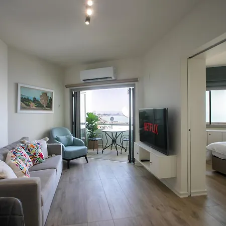 Apartment Palmove Luxurious Beachfront