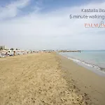 아파트 Palmove Luxurious Beachfront 라르나카